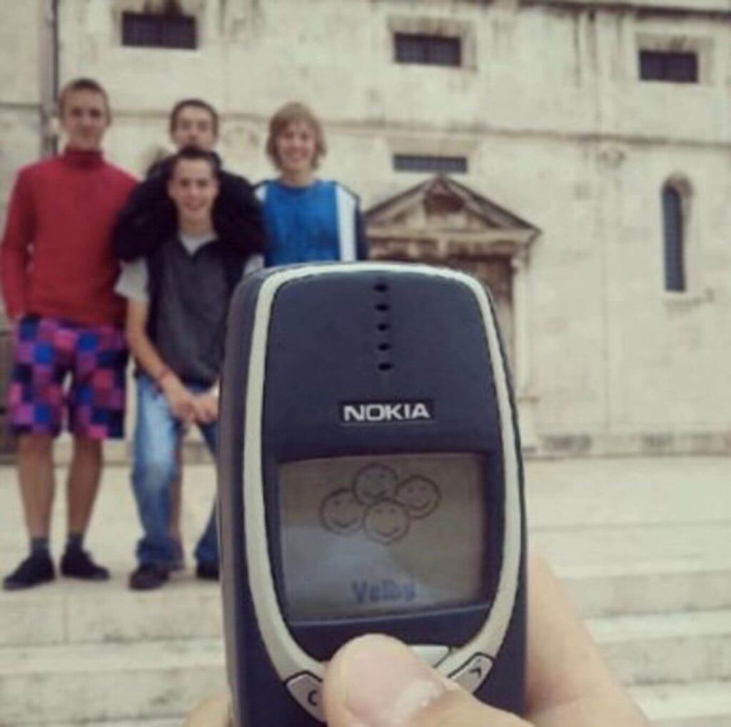 Amikor beindul a mémgyár a Nokia 3310-ről – vicces képek gyűjteménye 3 nokia 3310 mém 2